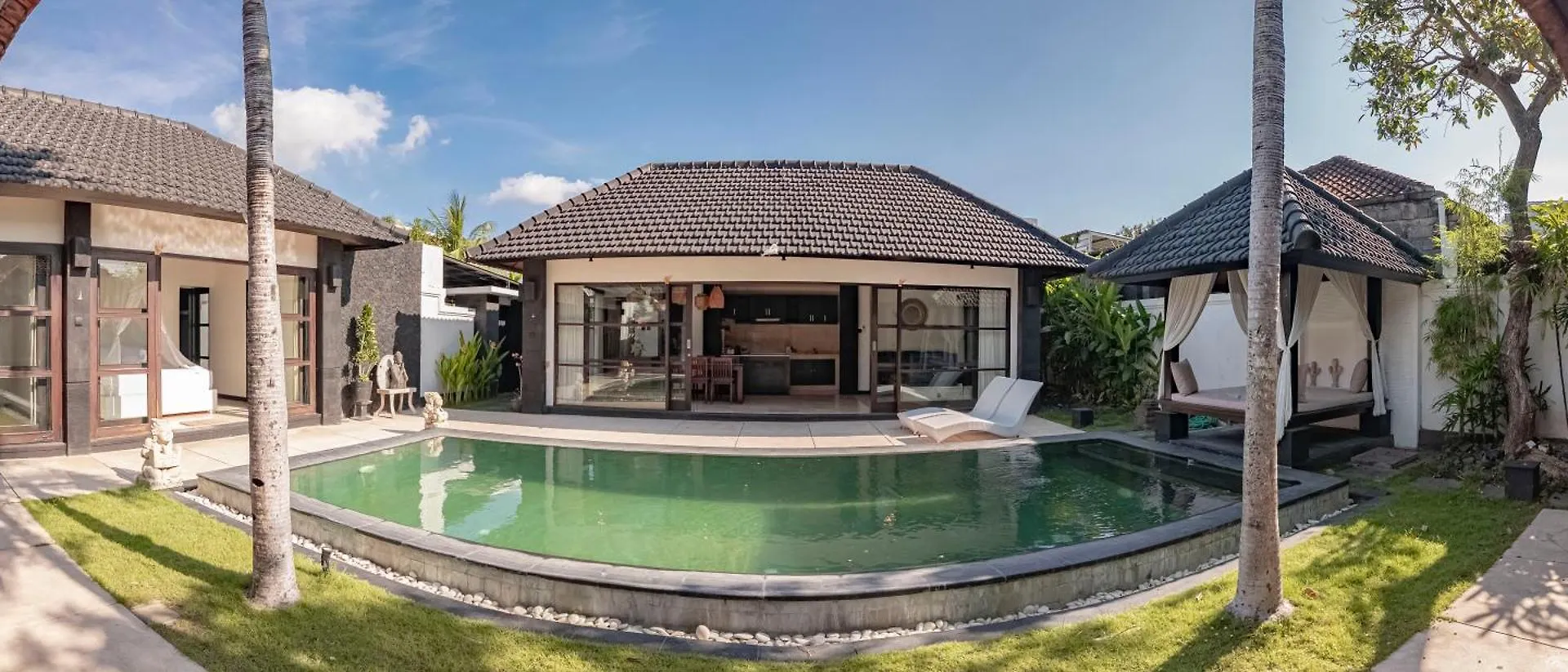 Villa Casavelo Bali Seminyak