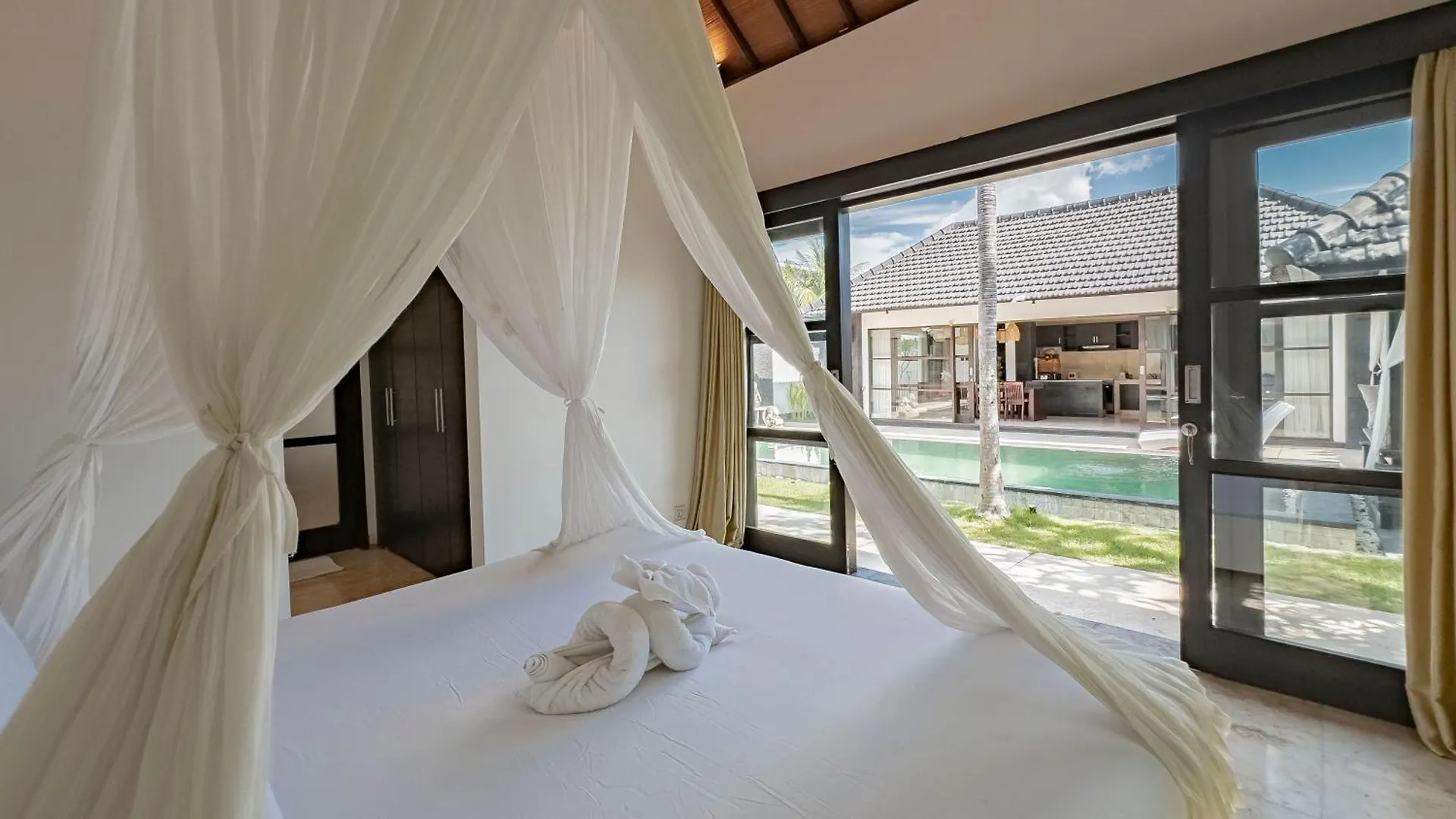 Villa Casavelo Bali سمينياك 0*,  إندونيسيا