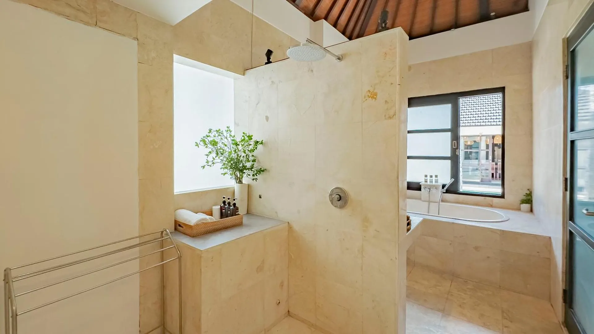 Villa Casavelo Bali سمينياك إندونيسيا