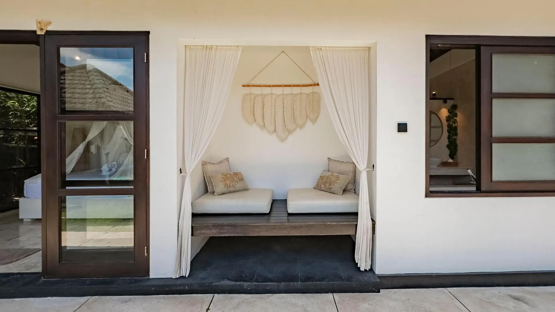 Villa Casavelo Bali سمينياك